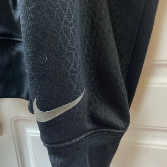 Nike Therma-Fit Authentic KOBE BRYANT Black - Picture 6 of 9